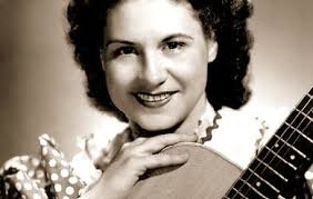 Kitty Wells, The Queen of Country Music, Passes