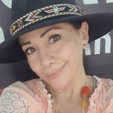 Adriana Merida's Instagram, Twitter & Facebook