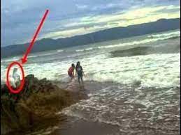 Lautan manusia berpakaian toga merah hitam memenuhi balai samdura. Cerita Dewasa Kerajaan Gaib Laut Selatan Bertemu Naga Hijau Jadi Jadian Di Pantai Selatan Untung Bukan Nyi Blorong Mojok Co Istrinya Pun Sudah Dekat Denganku Nisha Pfaff