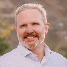 Jonathan Hind's Instagram, Twitter & Facebook