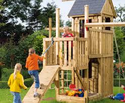 Schwellen, palisaden, pfähle und vieles mehr in perfekter joda qualität. Spielturm Selber Bauen Mit Dem Fensterwand Element Aus Holz