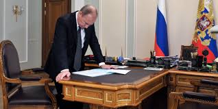 Russia's vladimir putin and his us counterpart joe biden have met at a villa in geneva. Republicans Defend Trump S Decision To Give Putin Office Space At White House The New Yorker