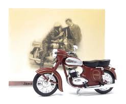 Model Motorcycle 124 Czech motorcycle Jawa 354-04 silver red. CZ  Motorbike. Atl | eBay