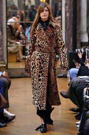 10 Autumn Winter 2020 Trends To Know For Next Season Fashion Trends Winter Color Trends Fashion Fashion