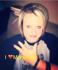 Hello! My name is Lori Dyer and this is my Thrive Experience. I'm 37 years  old and the blessed wife of Richard of 17 years. We have 2 beautiful  daughters, Kaytlyn 17,