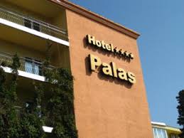 The centre of mamaia is 2 km away from the property. Hotel Palas En Mamaia Romania Lets Book Hotel