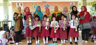 Teknik ringkel pewarnaan kain batik citra indonesia. Lomba Mewarnai Tingkat Sd Di Sergai Berikut Daftar Juaranya Buktipers