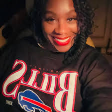 Superintendent Dr. Eric Jay Rosser is pleased to announce the appointment  of Alicia Fonseca as the Executive Director of Bilingual Education and  World Languages. She officially begins her duties