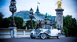 Des voitures de luxe, des véhicules anciens et classiques, des limousines, des motos, des calèches et. Tout Le Prestige D Une Voiture De Collection Avec Location Voiture Mariage