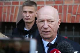 Tomasz komenda, skazany w 2000 roku na 25 lat więzienia za brutalny gwałt i morderstwo na w wypowiedzi dla dużego formatu komenda wyjawił, że już na samym początku odbywania kary był. Tomasz Komenda Artykuly Polska Times
