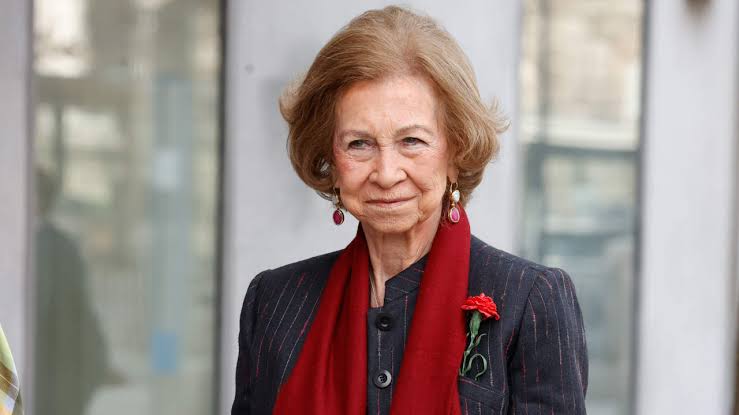 La reina Sofía, totalmente recuperada, retoma su agenda tras su ingreso  hospitalario con un viaje internacional
