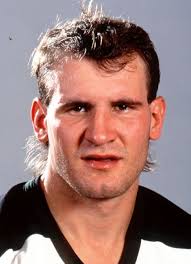 Travis Richards's Instagram, Twitter & Facebook