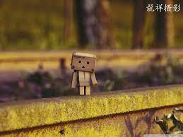 Danbo Waiting For Train Ultra Hd Desktop Background Wallpaper For 4k Uhd Tv Widescreen Ultrawide Desktop Laptop Tablet Smartphone