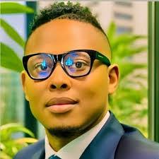 Samantha Lanphar's Instagram, Twitter & Facebook