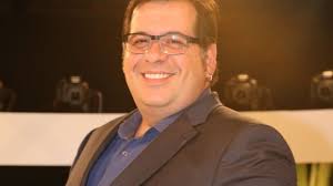 Foto: Em 'Vestido Pra Casar', Fernando (Leandro Hassum) se envolve em  confusões após rasgar o vestido de uma ex-BBB (Renata Dominguez)