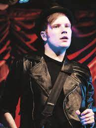 The Meaning Of Life Is Hugs And Star Wars Patrick Stump Fall Out Boy Celebrities Male