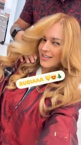 ✨🎶“El flow no está a la venta” 🎶✨ • Behind the scenes Rysa's Shooting.  📸🖤 • Nos vemos esta noche a las 8pm 📺😁 Raymond y sus Amigos Telemundo  PR...