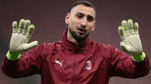 If donnarumma were to move to psg, that would free up keylor navas, who would likely lose his starting spot under mauricio pochettino, with donnarumma looking likely to be one of the best keepers. Out Of Contract Xi Lionel Messi Sergio Ramos Gianluigi Donnarumma Among Stars Football News Sky Sports