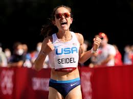 Sally kipyego, newly an american, finished third in 2:28:52. Gb7yrcblf45v M