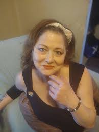 Alicia Valentino's Instagram, Twitter & Facebook