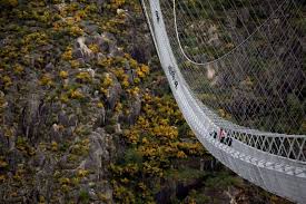 Check spelling or type a new query. Mengenal Jembatan Terpanjang Di Dunia Jembatan Gantung Sungai Paiva Portugal
