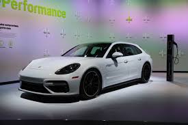 Kunjungi dealer porsche di jakarta selatan untuk mendapatkan penawaran terbaik. 2018 Porsche Panamera Turbo S Price Photos Porsche S New E Hybrid Sport Turismo Is Here