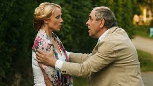 Herečka petra hřebíčková pochází z hodonína, kde strávila dětství, na které dnes ráda vzpomíná, v rodném hodoníně také vystudovala obchodní akademii. Bezva Zenska Na Krku Netflix