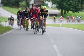 Ocaña, líder destacado tras desplazar a eddy merckx, tuvo que abandonar en 1971 tras una caída en medio de la tormenta. Eddy Merckx Classic 2019 Bildbericht