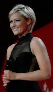 Helene fischer überrascht ihre anhänger mit einer neuen frisur. Helene Fischer Fischer Helene Helene Fischer Haare Helene Fischer Frisur Haarschnitt Kurz