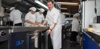 100 nuevas recetas de martín berasategui para chuparse los dedos. La Tecnologia Que Ha Revolucionado Las Cocinas De Martin Berasategui