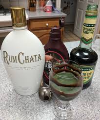 Rum chata is a really amazing, smooth liquor 1 think food i love food comfort foods yummy drinks yummy food aesthetic food aesthetic coffee avocado toast food goals Rum Chata Cocktails And Cheesecake Mouth Brothels