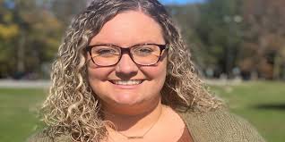 Sally Burchett's Instagram, Twitter & Facebook