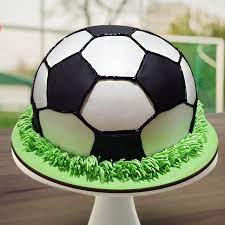 Order online with cake delivery from delhi's no.1 online designer cake shop. Send Football Cake 1 5 Kg Gifts To Hyderabad