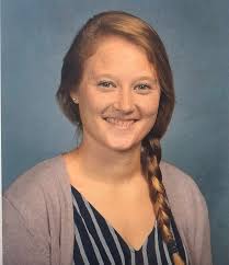 Lena McCarthy (@lena_loulou)