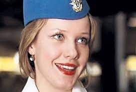 По рассказу елены прокловой, в 16 лет она влюбилась в олега табакова, а позже опытный наставник помог ей поступить в мхат. Elena Proklova Rasskazala O Svoih Znamenityh Zhenatyh Lyubovnikah 10 01 2017 Zvezdy Shou Biznes Uznaj Vsyo