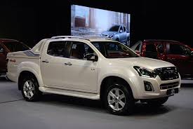 At alpha motors you will find the best service and the lowest price in the information istimara istimara is valid until 10/10/2019. Isuzu Launches Facelift D Max In Malaysia From Rm83k Rm128k Autofreaks Com