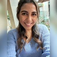 Alejandra Landeros's Instagram, Twitter & Facebook