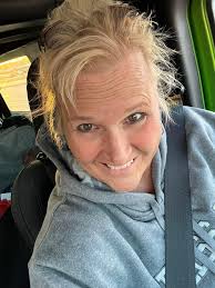 Hello I'm new here everyone calls me Ness I live in Michigan and I love  road trips looking to make new friends 37 fem no kids 4 fur babies ✨💚✨