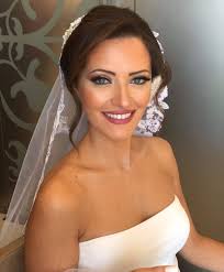 احجزي موعدك مع...