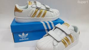 With a variety of styles and colorways the nmd sneakers make the perfect lifestyle shoe. Gambar Kasut Adidas Terbaru Aphes