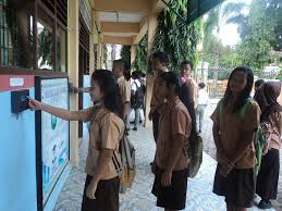 Pada tahun 2011, sempat mengenyam pendidikan di universitas flores. Keren Sekolah Di Binjai Ini Gunakan Absensi Terkoneksi Langsung Ke Hp Ortu Suara Medan Info Medan Terkini