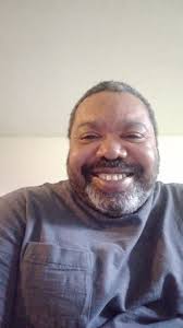 Hello singles! I am a 41 year old single mother of 4. A 20 year old  daughter, 14 year old son and 5 and 6 year old boys. I'm in the Ohio