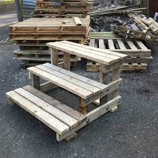 Diy Pallet Furniture Projects Diy Pallet Furniture Ist Der Mobeltyp Mit So Vielen Ideen Und Kreati Palettenmobel Im Freien Diy Paletten Holztreppe Selber Bauen