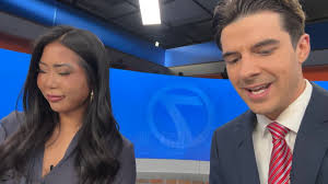 Years after her father was killed in the line of duty, Bennington High  School student Madison Pratt-Laue looked out at her graduation and saw 11  officers in attendance. Chinh Doan reports:  http://www.ketv.com/article/omaha-police-officers-stand-in-for ...