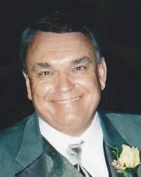 Elizabeth Enger's Instagram, Twitter & Facebook