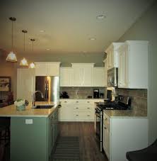 traditional farmhouse kitchen laker