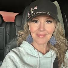 Exceptional customer service at Starbucks Shelburne