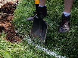 This is the quickest, easiest system you'll find for defining an edge between your lawn and flower beds or garden. Diy Paver Edging You Can Mow Hgtv