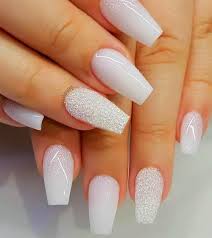 White Christmas Nails White Acrylic Nails Beautiful Nail Designs Nail Art Designs January 4, 2021 by komal kaviliga. christmas nails white acrylic nails