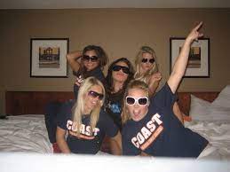 Home film semi room salon college girls (2018). College Girls Going Crazy In A Hotel Room Hot Porn